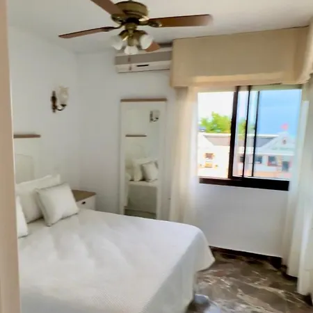 1 Linea De Playa, Paseo Maritimo Apartment Fuengirola